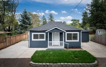 Building Photo - 5524 SE 115th Ave