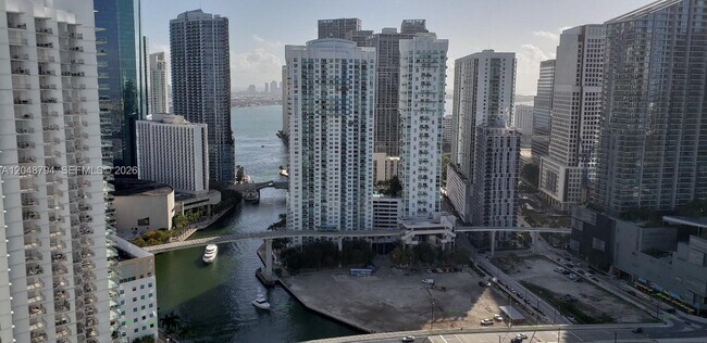 Foto del edificio - 90 SW 3rd St