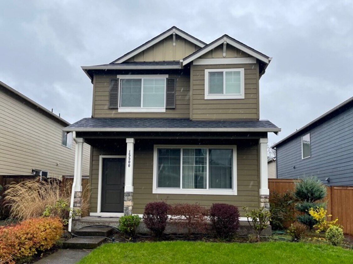 Primary Photo - Modern 3+ Bedroom Home for Rent!