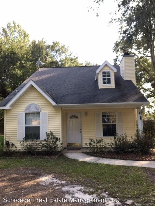 Foto principal - 3 br, 2 bath House - 22 Oakmont Place