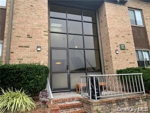 Building Photo - 17 Brevoort Dr