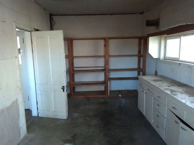 Building Photo - 1200 NE Ochoco Ave