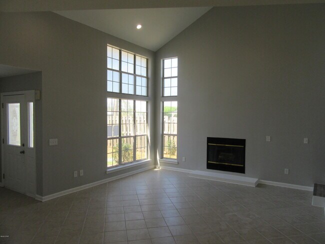Foto del edificio - 801 Plantation Way