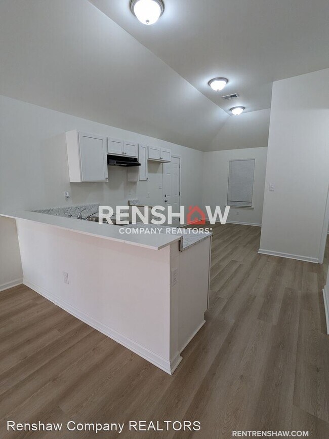 Building Photo - 4 br, 2 bath House - 3666 Brompton Rd