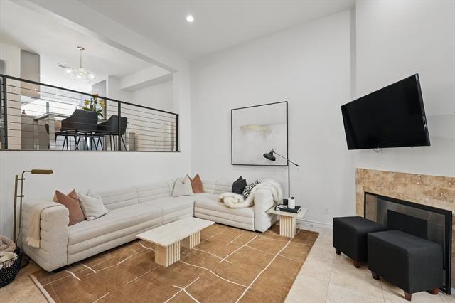 Foto del edificio - 4310 Bowser Ave