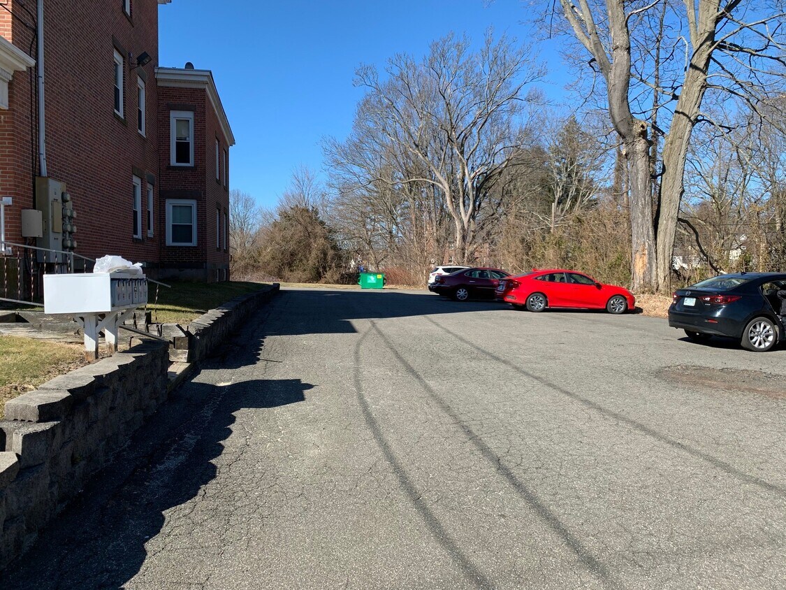 273 S Main St, Cheshire, CT 06410 Apartments Cheshire, CT