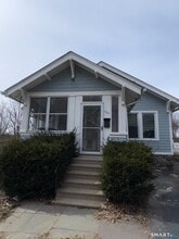 Building Photo - 1045 Cooke St