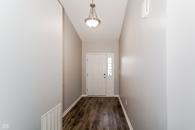 Building Photo - 8520 Gold Rush Way