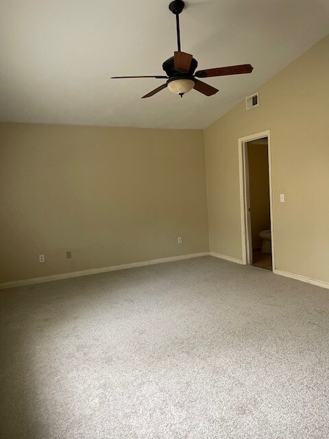 Foto del edificio - 1319 Blakemore Ct