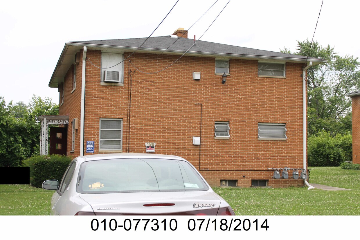 Primary Photo - 196 N Huron Ave