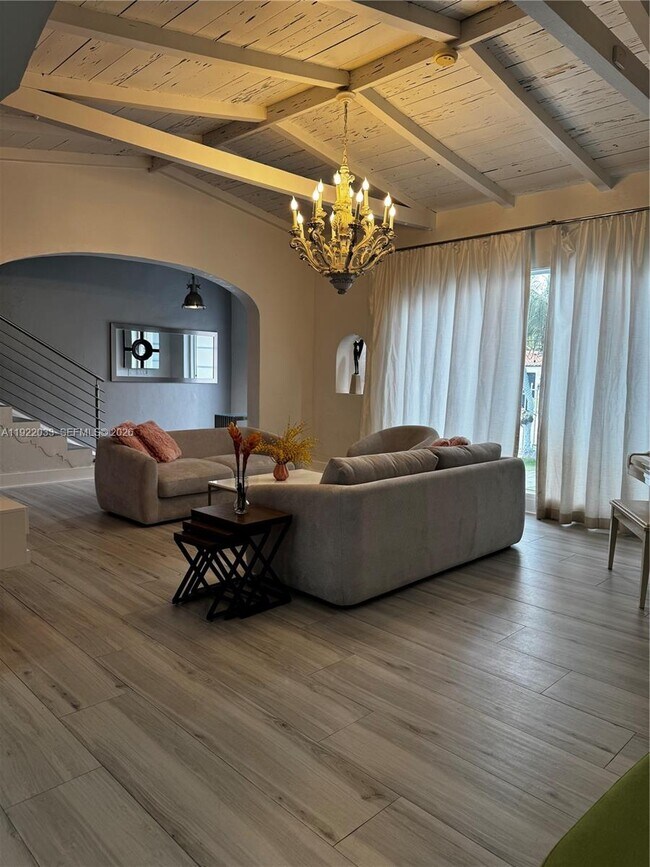 Foto del edificio - 3470 Sheridan Ave