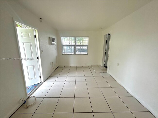 Building Photo - 601 NW 90th St