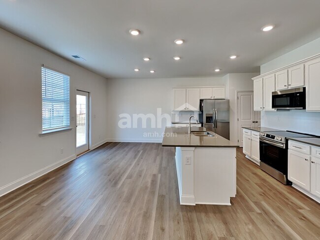 Foto del edificio - 1032 Highland Walk