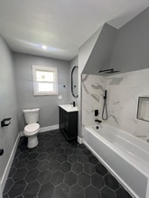 Building Photo - 3039 Date St