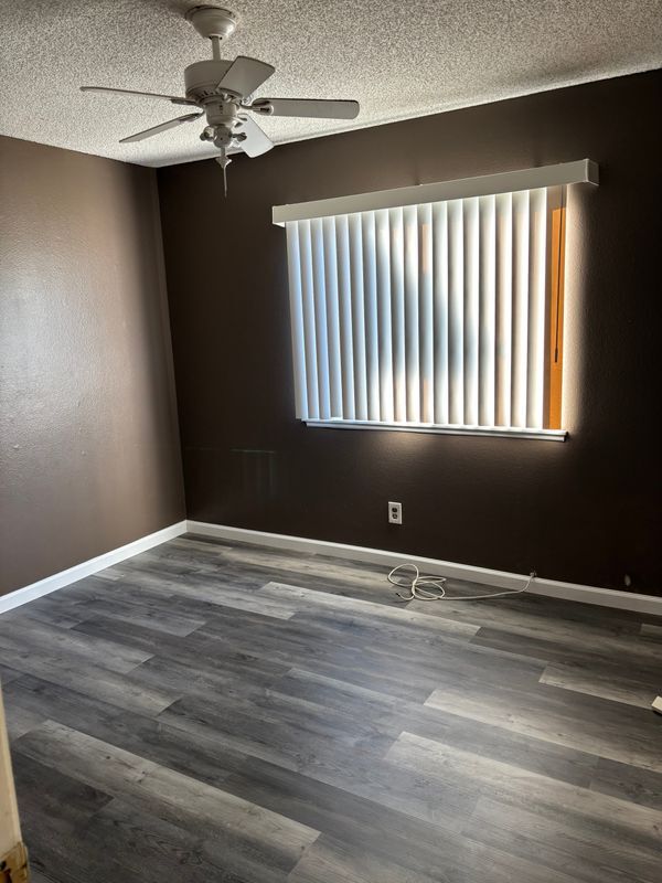 Foto del edificio - 14561 Victor Dr