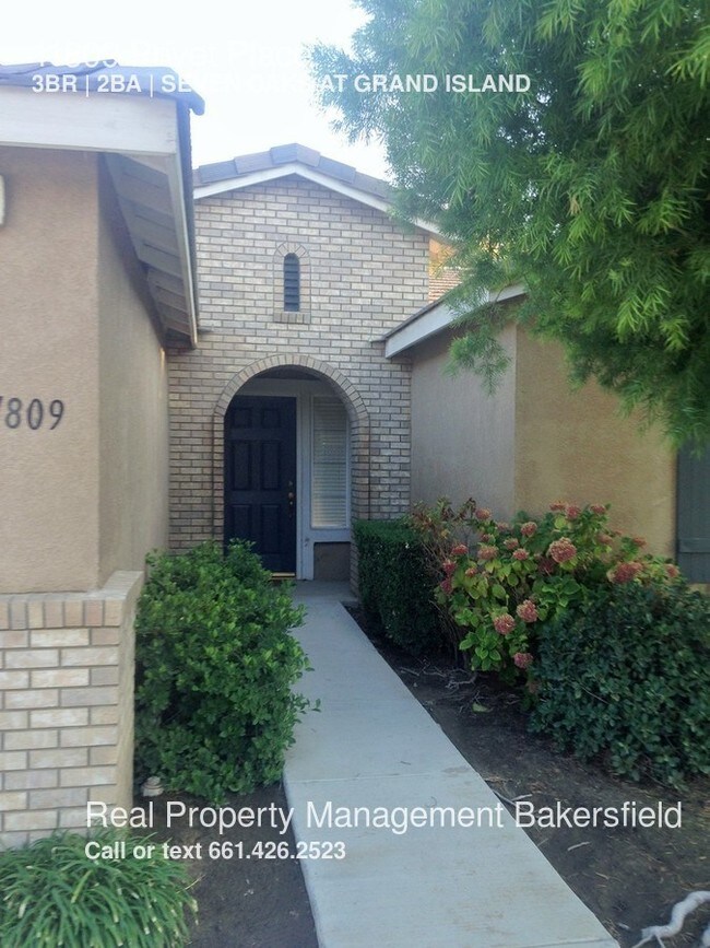 Building Photo - 11809 Privet Pl