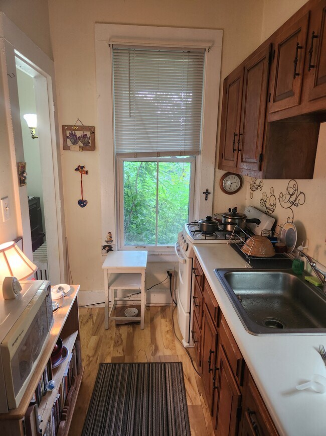 Kitchen - 309 S Main St
