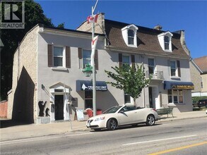Building Photo - 840 King St E