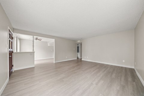 Building Photo - 918 S. Webster