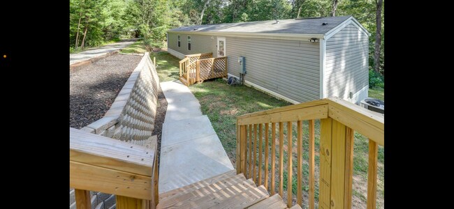 Building Photo - 29 Hensley Hill Ln