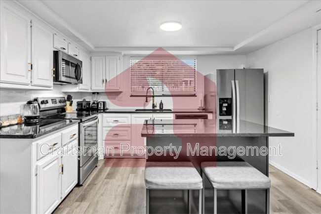 Foto del edificio - 13128 Green Valley Dr