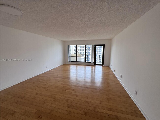 Foto del edificio - 5000 N Ocean Blvd
