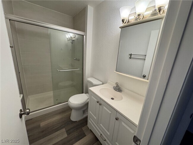 Foto del edificio - 7112 Forest Vista St