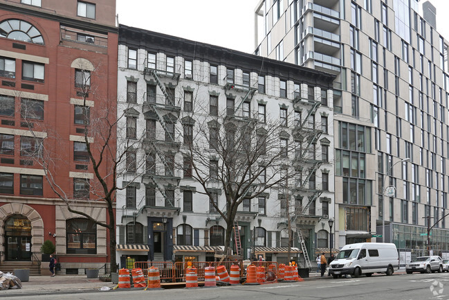 Foto del edificio - 192 Sixth Avenue