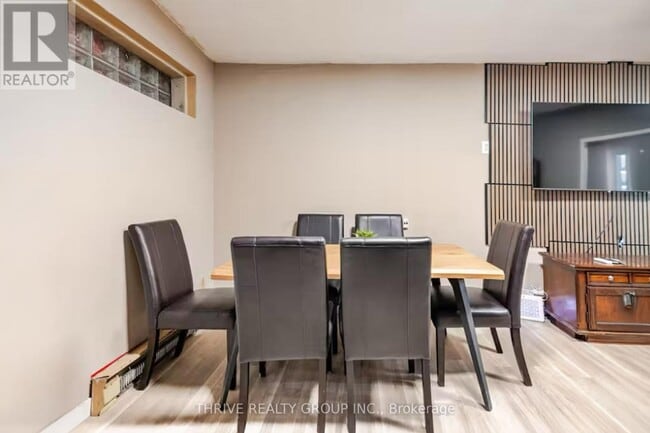 Building Photo - 344 Richmond St