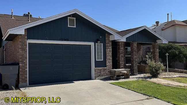 Building Photo - 12549 Martin Bauman Dr