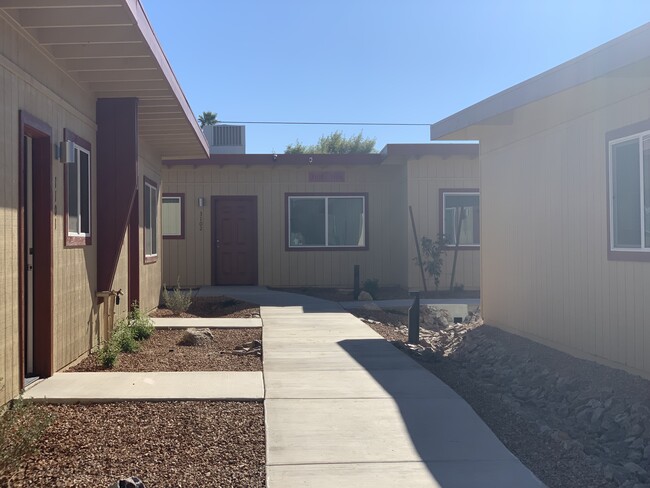 Building Photo - 1328 E Hedrick Dr