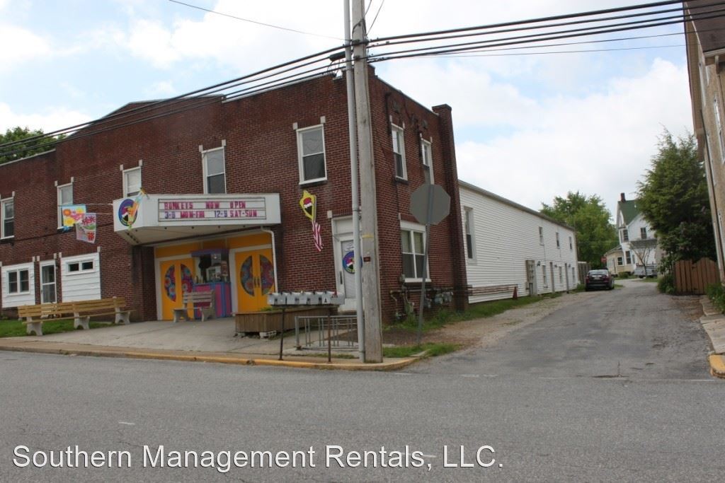 Primary Photo - 3 br, 1.5 bath House - 26 E. Franklin Stre...