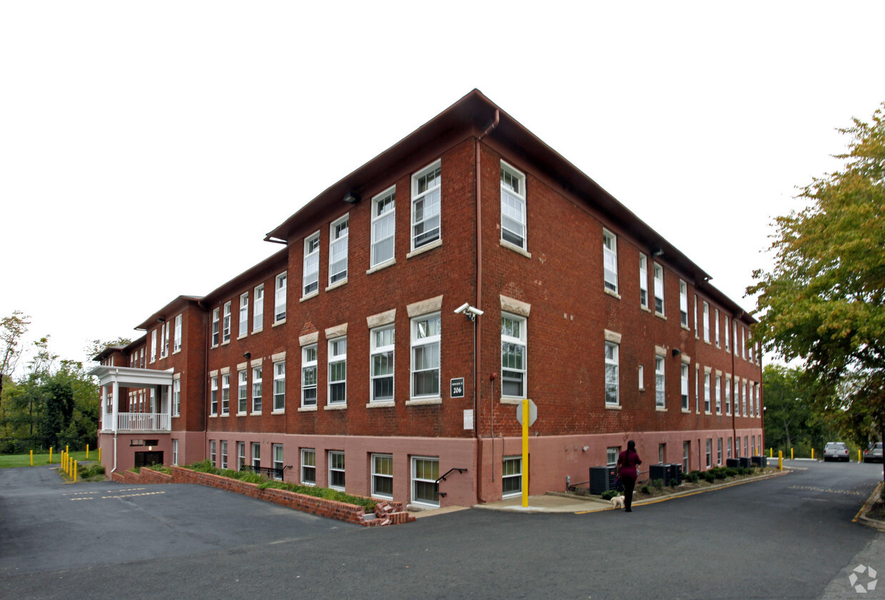 Foto del edificio - Shockoe Hill Senior Apartments 62 plus*