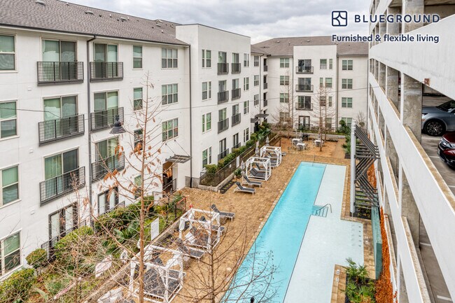 Building Photo - 3210 Esperanza Crossing