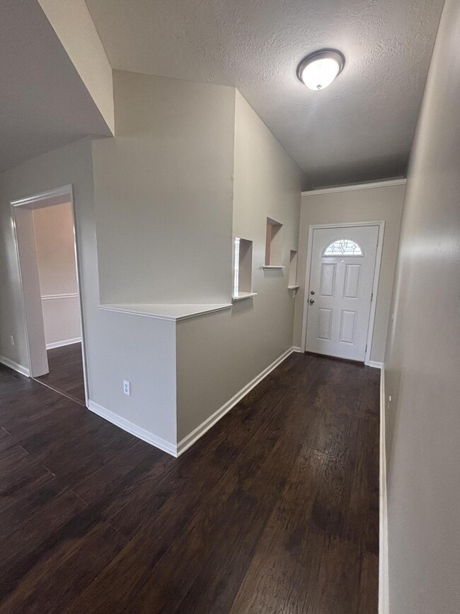 Building Photo - 2706 Crosshaven Dr