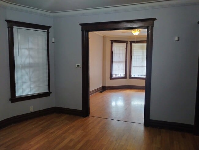 Foto del edificio - 7939 S Burnham Ave