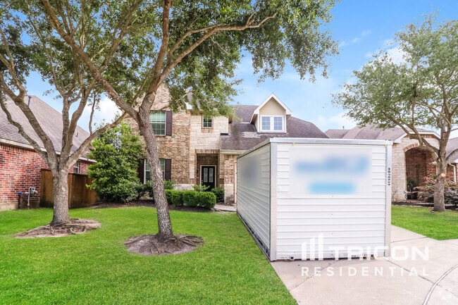 Building Photo - 24547 Bella Veneza Dr