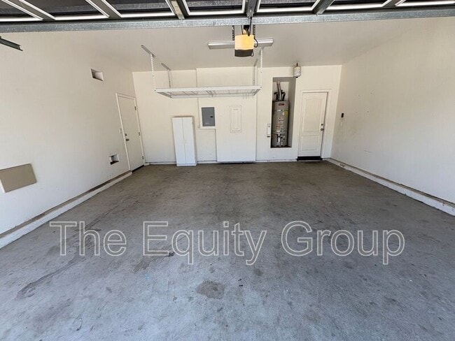 Building Photo - 2422 N Leila St