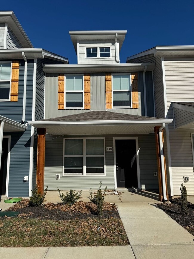 Building Photo - 130 W Point Dr