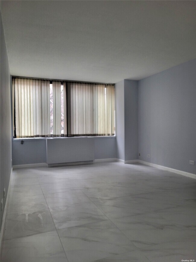 Foto del edificio - 138-35 Elder Ave