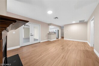 Building Photo - 4160 5th Ave SW