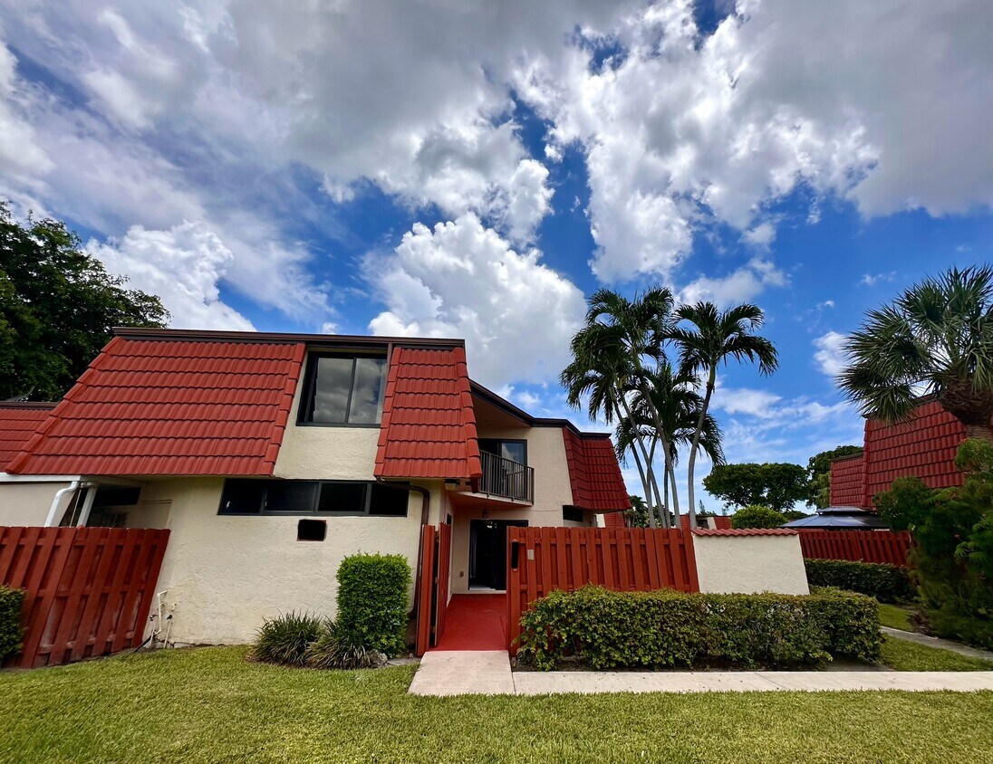 Foto principal - 3871 Victoria Dr