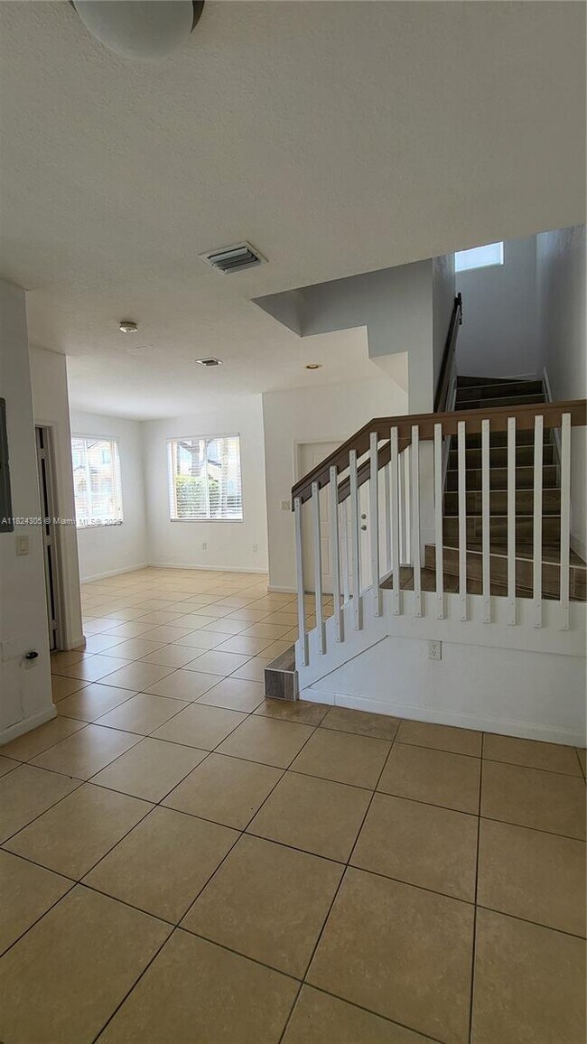Foto del edificio - 2841 SE 15th Rd