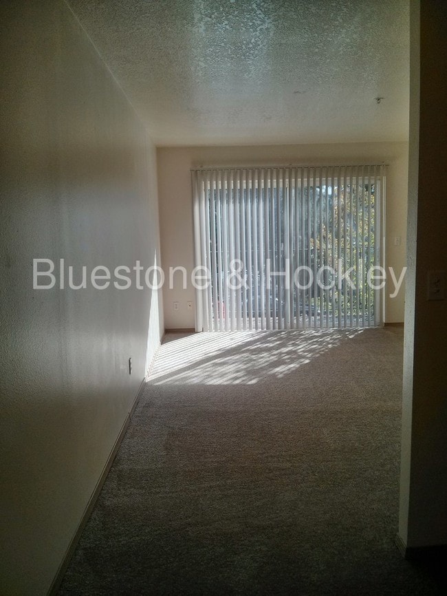 Building Photo - 4631 SW Luradel St