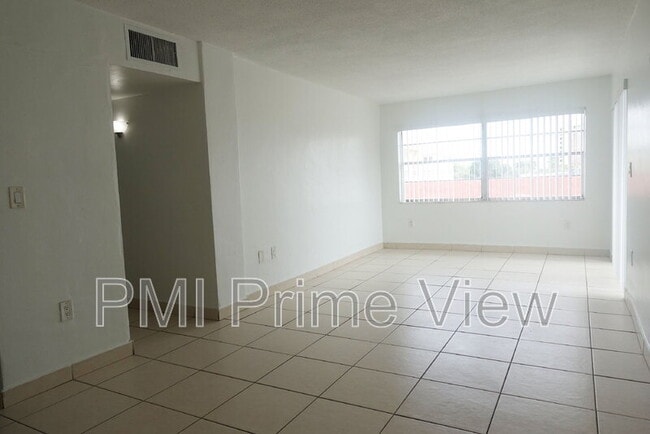 Building Photo - 495 NW 72nd Ave