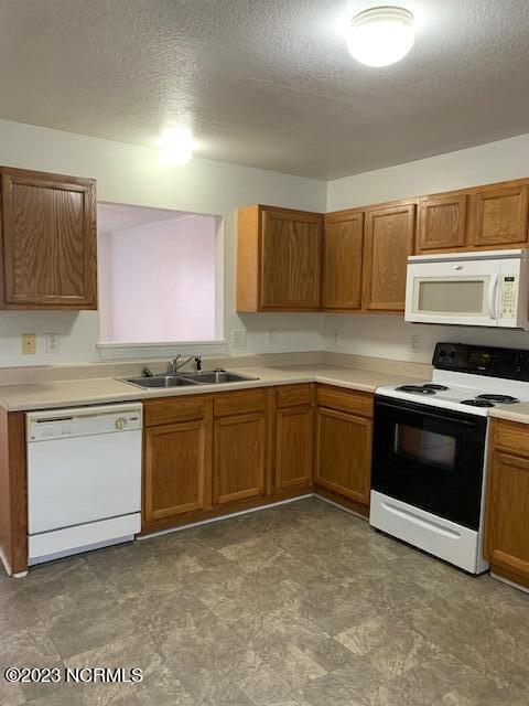 Building Photo - 909 Springwood Dr