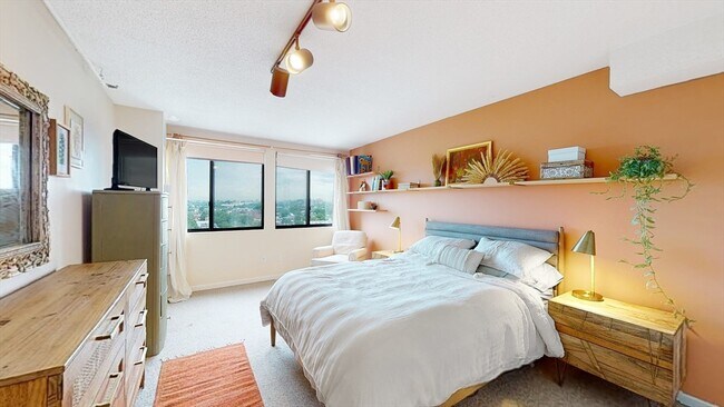 Foto del edificio - 1731 Beacon St