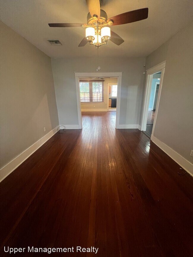 Foto del edificio - 2 br, 1 bath Apartment - 6109-6111 Delord ...