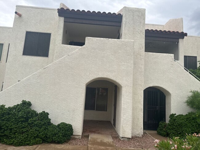 Photo - 1 BEDROOM UNIT IN GLENDALE House