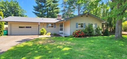 Building Photo - 2520 NE 143rd Ave